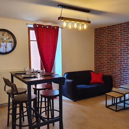 Appartement Industriel Avec Petite Terrasse 벨포르 외부 사진
